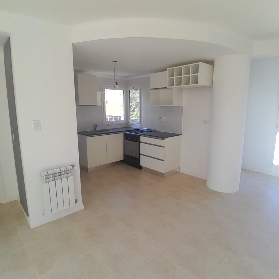 VENTA. DEPARTAMENTO DOS AMBIENTES A ESTRENAR. BARRIO LA PERLA