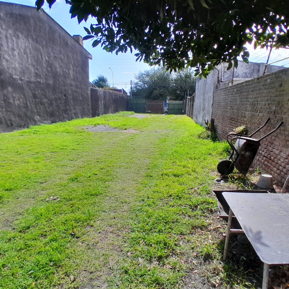Lote de terreno sobre Av. Libertad