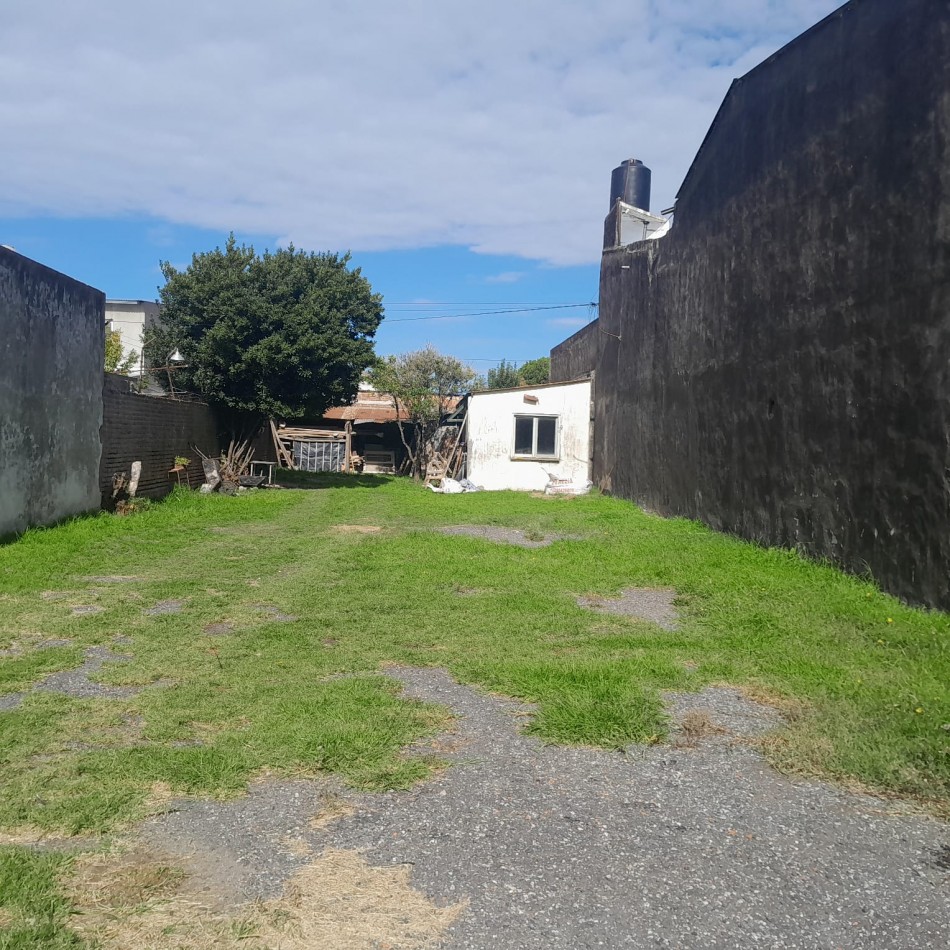 Lote de terreno sobre Av. Libertad