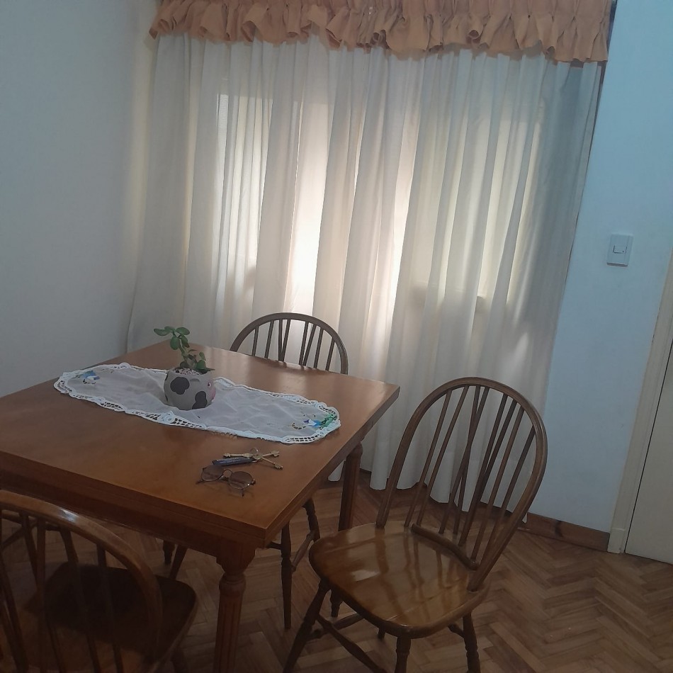 ALQUILER DOS AMBIENTES CON BALCON. ENTRE RIOS Y COLON