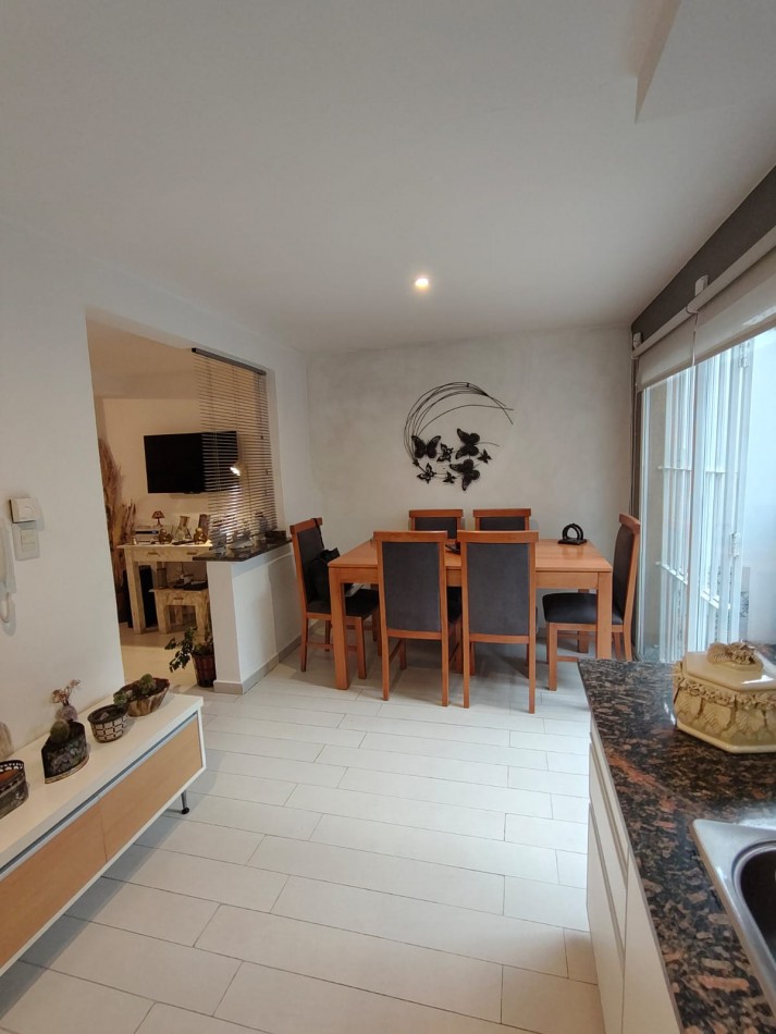 Duplex 3 ambientes en Villa Primera