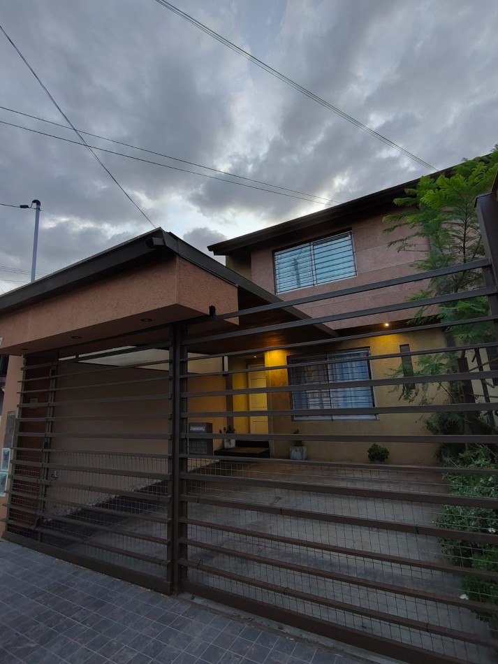 Duplex 3 ambientes en Villa Primera