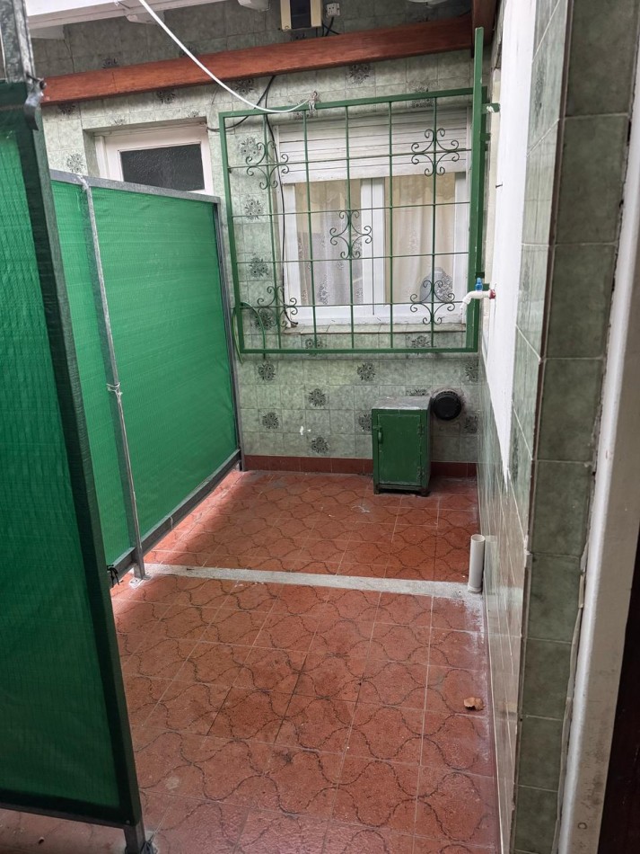 PH de 2 ambientes en alquiler. Se alquila a señora mayor