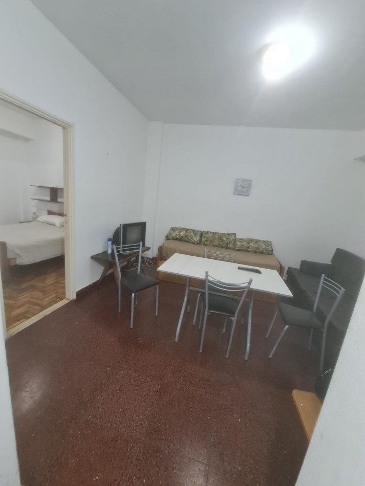 ALQUILER 24 MESES. DEPARTAMENTO DOS AMBIENTES, AMOBLADO. ZONA CENTRO