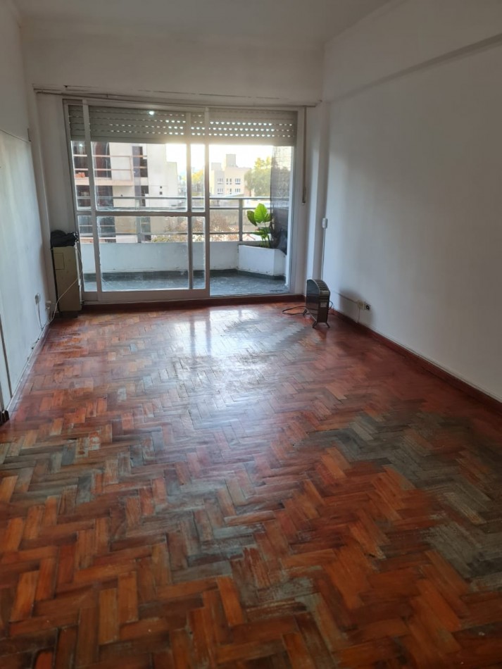 ALQUILER 24 MESES. DEPARTAMENTO UN AMBIENTE. CATAMARCA 1400. $380.000 MAS EXPENSA