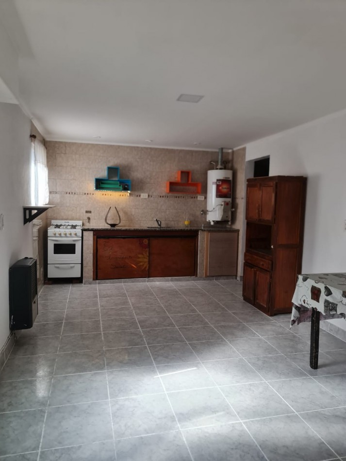 Casa 3 ambientes en Bayley 1800