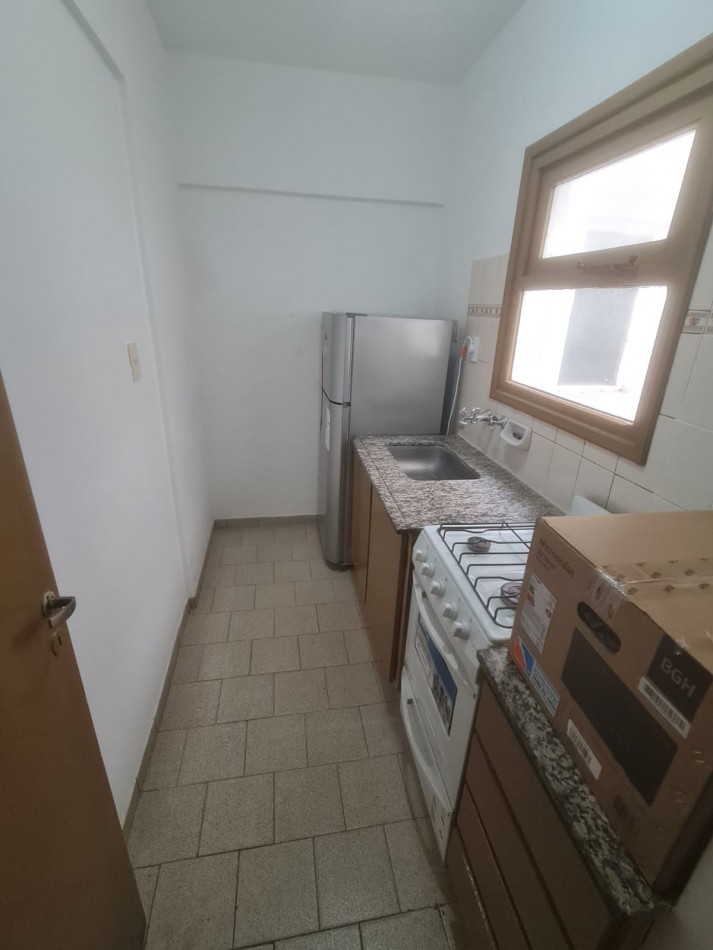 Departamento 2 ambientes amoblado. Zona Playa Rocha