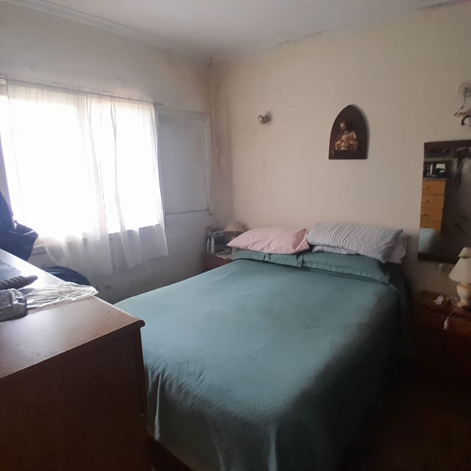 PH de 3 ambientes en Bronzini y Ayacucho