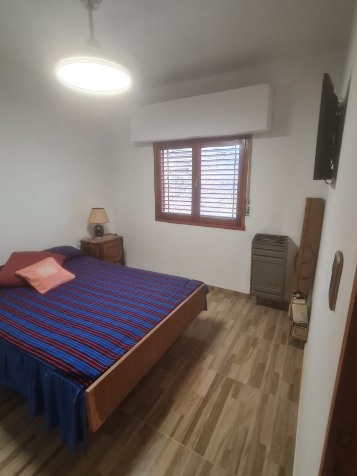EN VENTA, PROPIEDAD EN BLOCK. BARRIO NUEVA POMPEYA. CHALET 4 AMBIENTES MAS LOCAL MAS DEPARTAMENTO