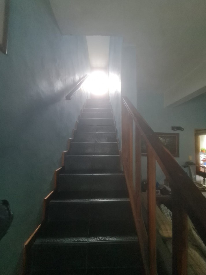 EN VENTA, PROPIEDAD EN BLOCK. BARRIO NUEVA POMPEYA. CHALET 4 AMBIENTES MAS LOCAL MAS DEPARTAMENTO
