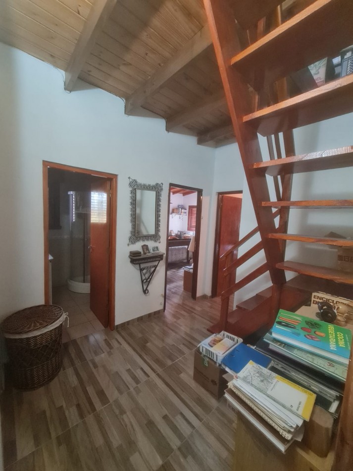 EN VENTA, PROPIEDAD EN BLOCK. BARRIO NUEVA POMPEYA. CHALET 4 AMBIENTES MAS LOCAL MAS DEPARTAMENTO