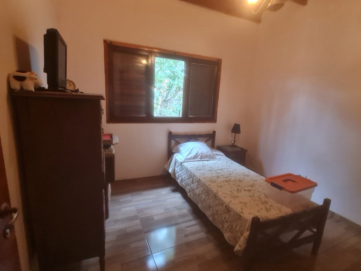 EN VENTA, PROPIEDAD EN BLOCK. BARRIO NUEVA POMPEYA. CHALET 4 AMBIENTES MAS LOCAL MAS DEPARTAMENTO