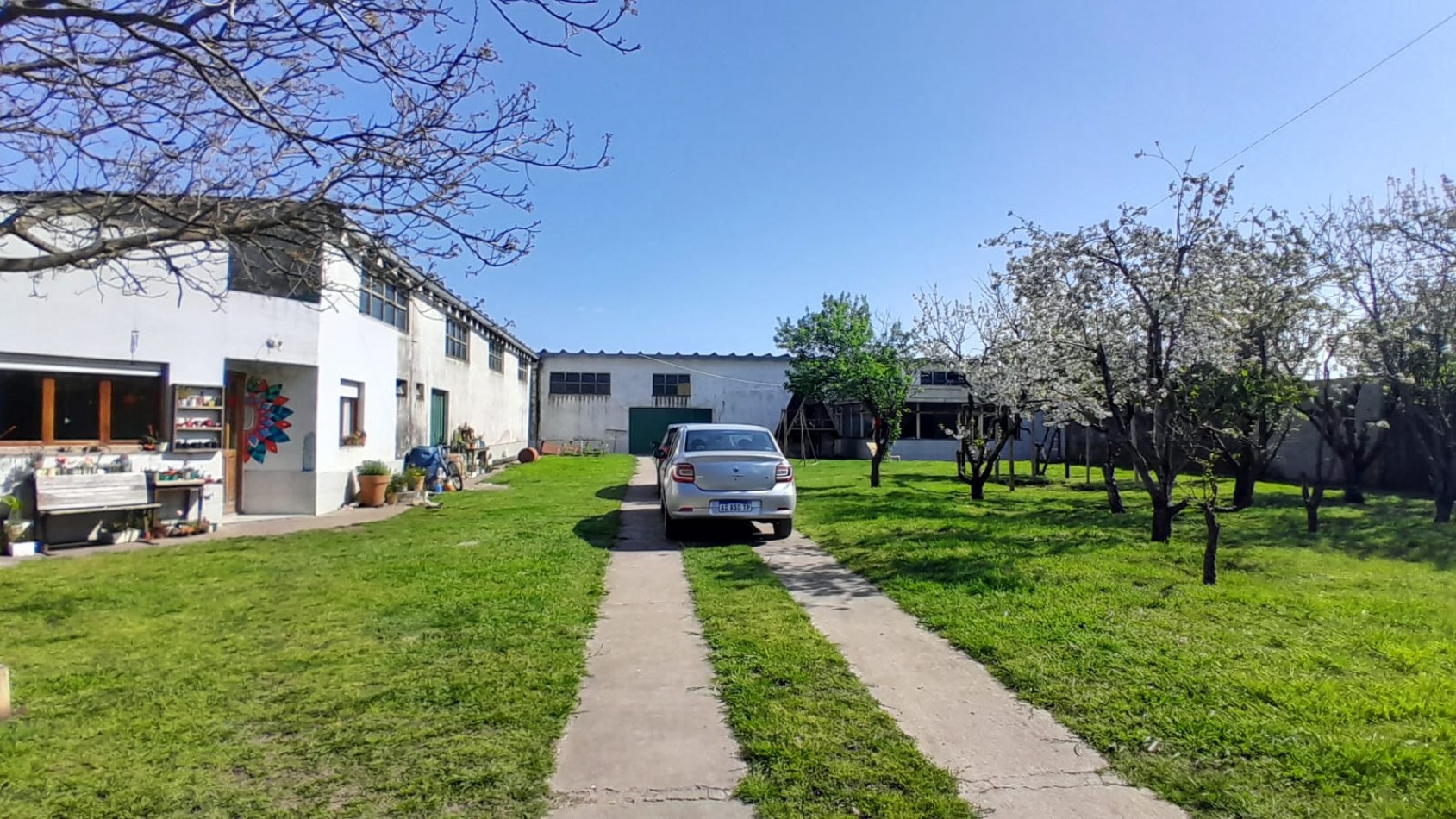 GALPON EN VENTA. ZONA VERTIZ Y POLONIA (E3)