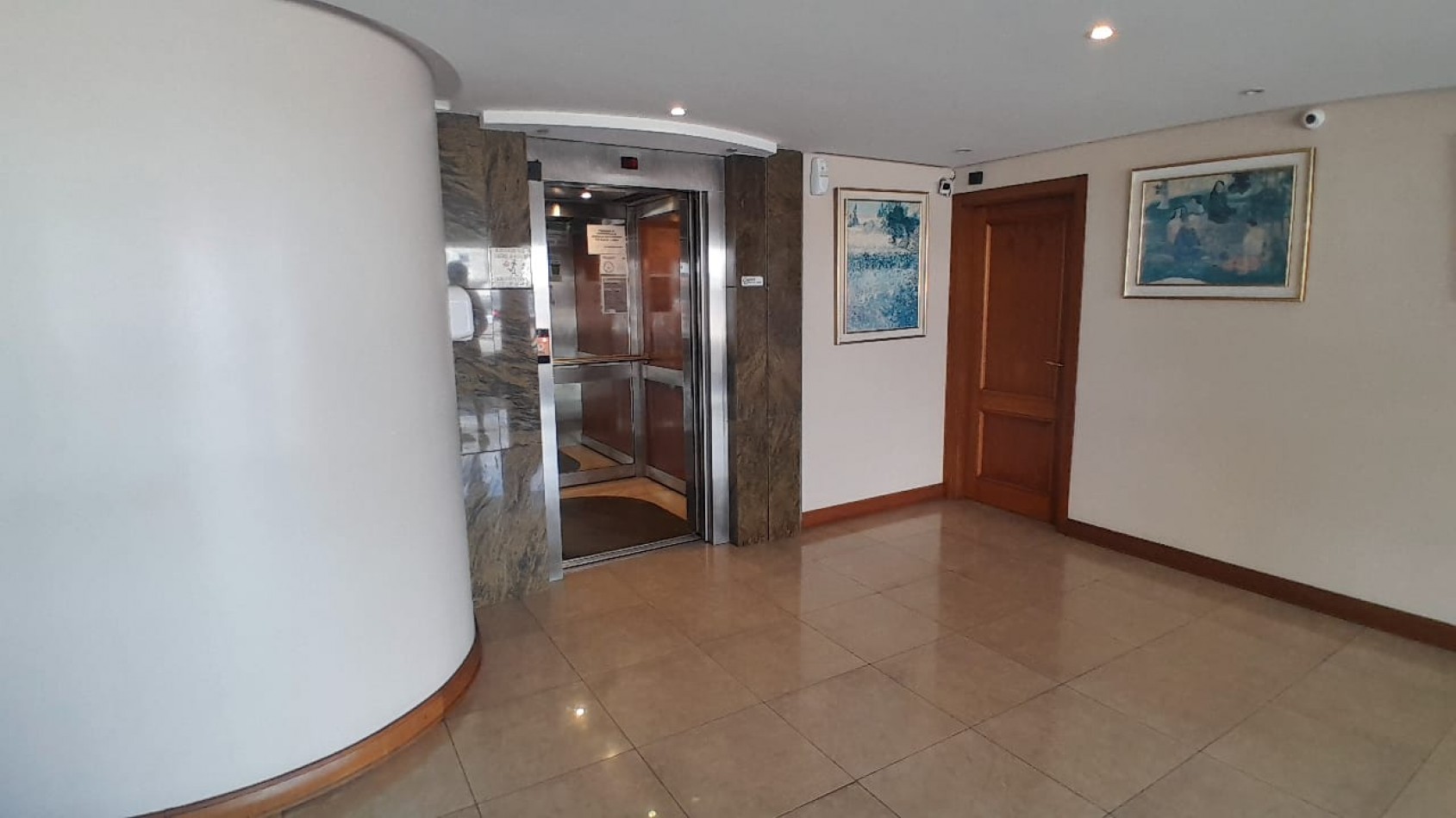 DEPARTAMENTO 3 AMBIENTES CON VISTA PLENA AL MAR. 