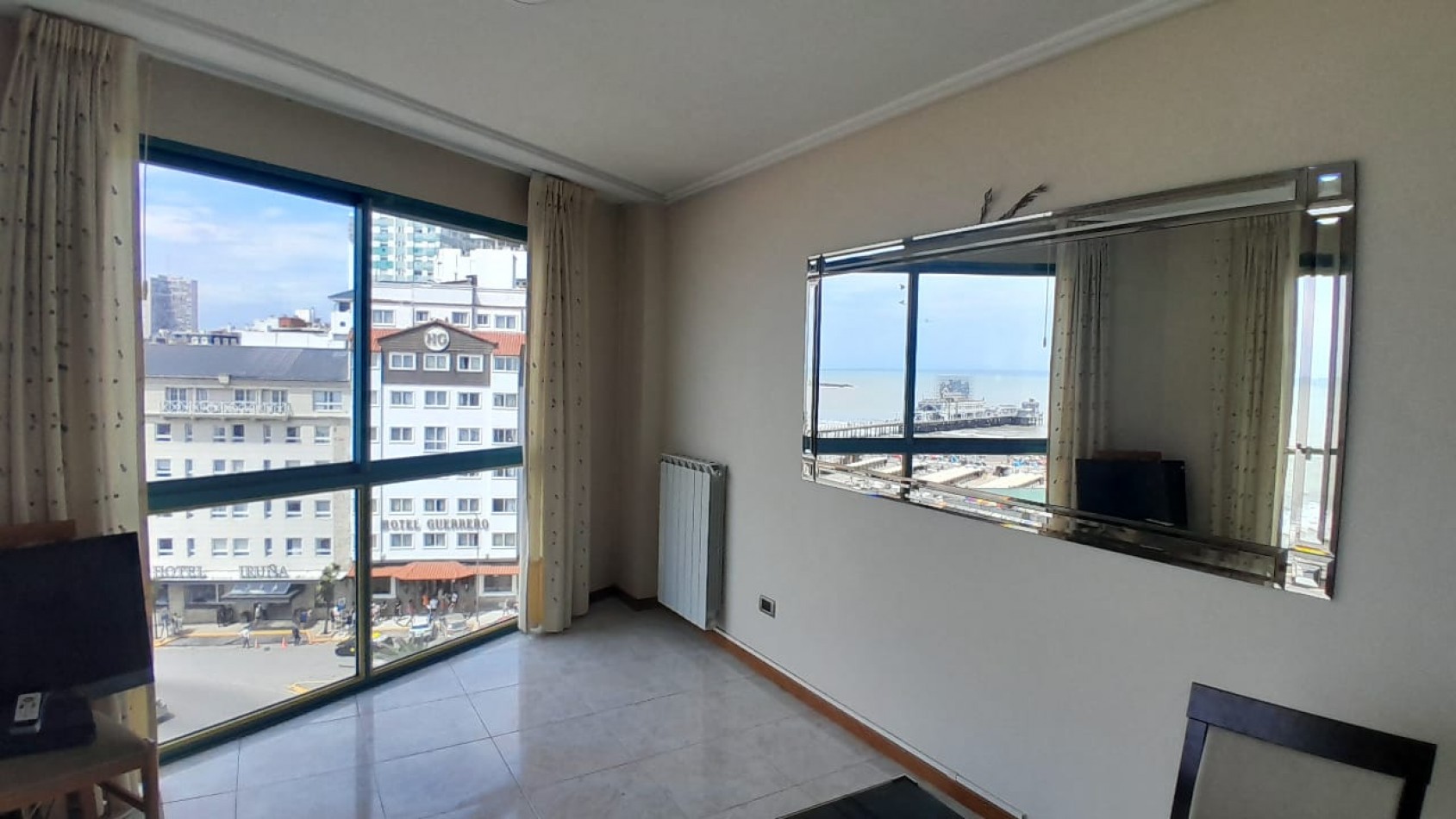 DEPARTAMENTO 3 AMBIENTES CON VISTA PLENA AL MAR. 