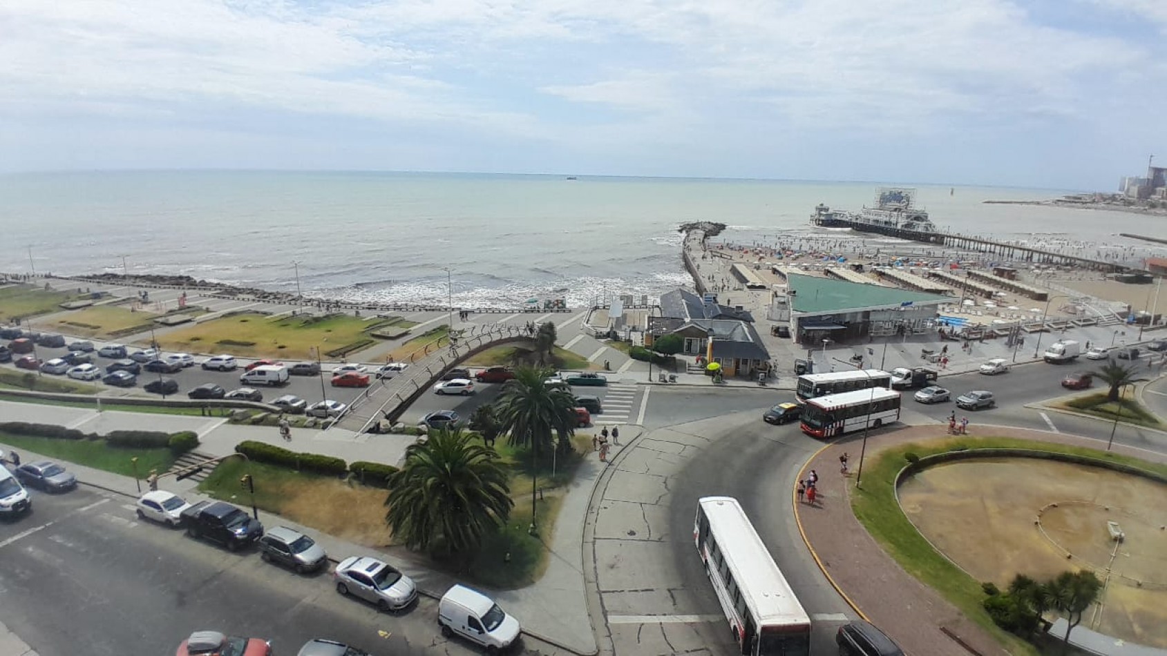 DEPARTAMENTO 3 AMBIENTES CON VISTA PLENA AL MAR. 