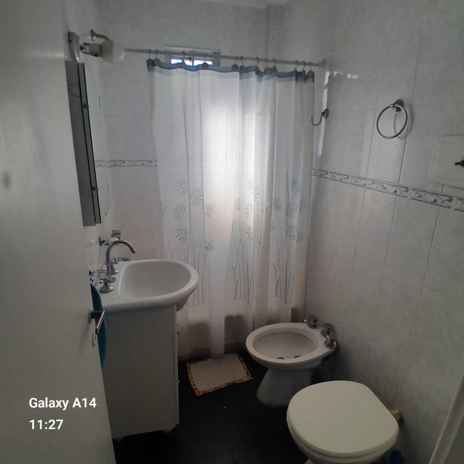 Departamento 2 ambientes centrico y luminoso.