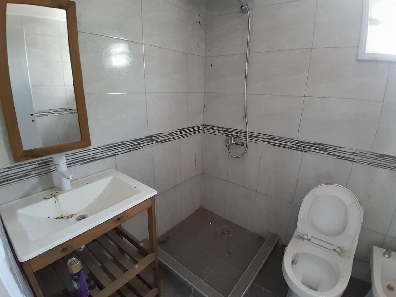 Departamento reciclado de 2 ambientes en primer piso