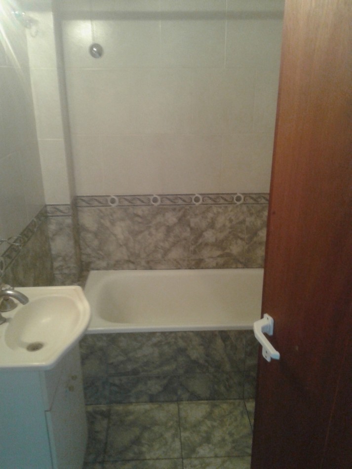 Dpto 2 ambientes, Villa Primera apto credito.