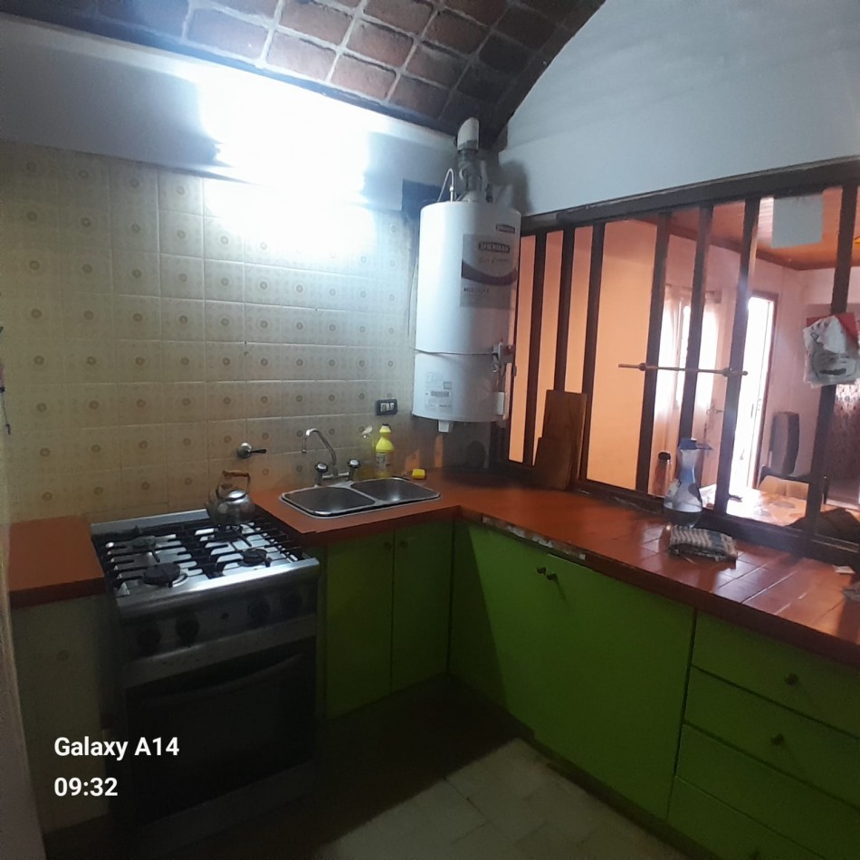 EN VENTA. CASA ESTILO MEDITERRANEO. ZONA FORTUNATO DE LA PLAZA Y DOLORES