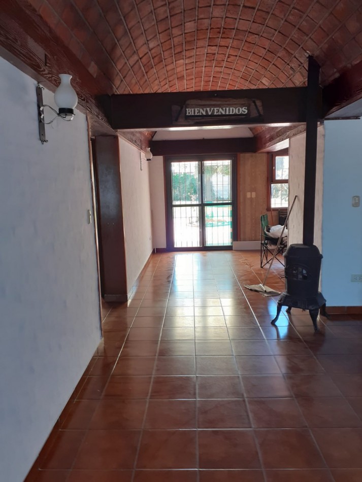 EN VENTA. CASA ESTILO MEDITERRANEO. ZONA FORTUNATO DE LA PLAZA Y DOLORES