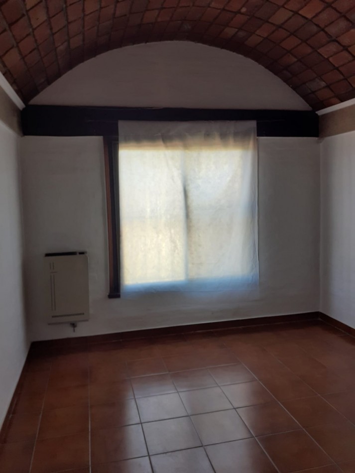 EN VENTA. CASA ESTILO MEDITERRANEO. ZONA FORTUNATO DE LA PLAZA Y DOLORES