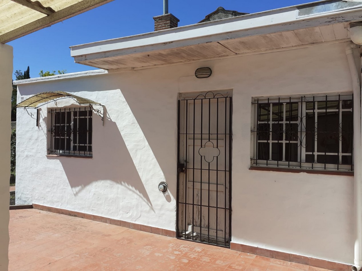 EN VENTA. CASA ESTILO MEDITERRANEO. ZONA FORTUNATO DE LA PLAZA Y DOLORES