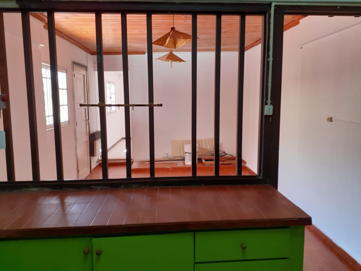 EN VENTA. CASA ESTILO MEDITERRANEO. ZONA FORTUNATO DE LA PLAZA Y DOLORES