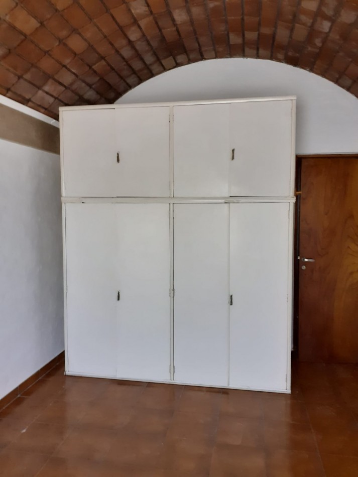 EN VENTA. CASA ESTILO MEDITERRANEO. ZONA FORTUNATO DE LA PLAZA Y DOLORES