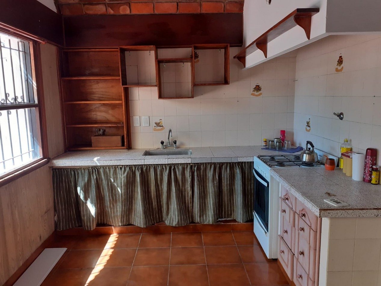 EN VENTA. CASA ESTILO MEDITERRANEO. ZONA FORTUNATO DE LA PLAZA Y DOLORES