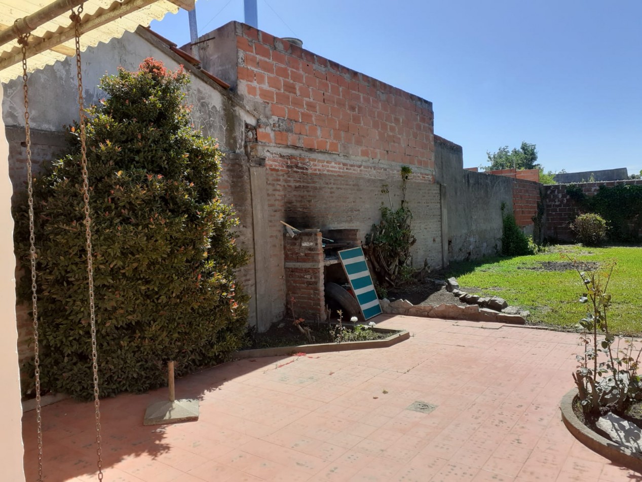 EN VENTA. CASA ESTILO MEDITERRANEO. ZONA FORTUNATO DE LA PLAZA Y DOLORES