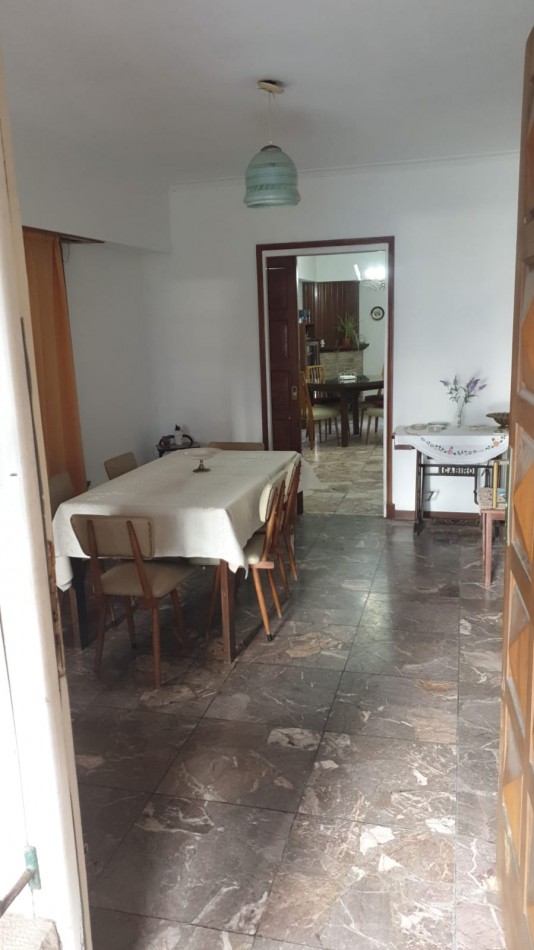 TERRENO EN BARRIO POMPEYA CON CHALET A RECICLAR