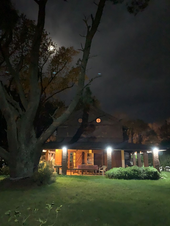 Chalet sobre 5 lotes en Mar de Cobo