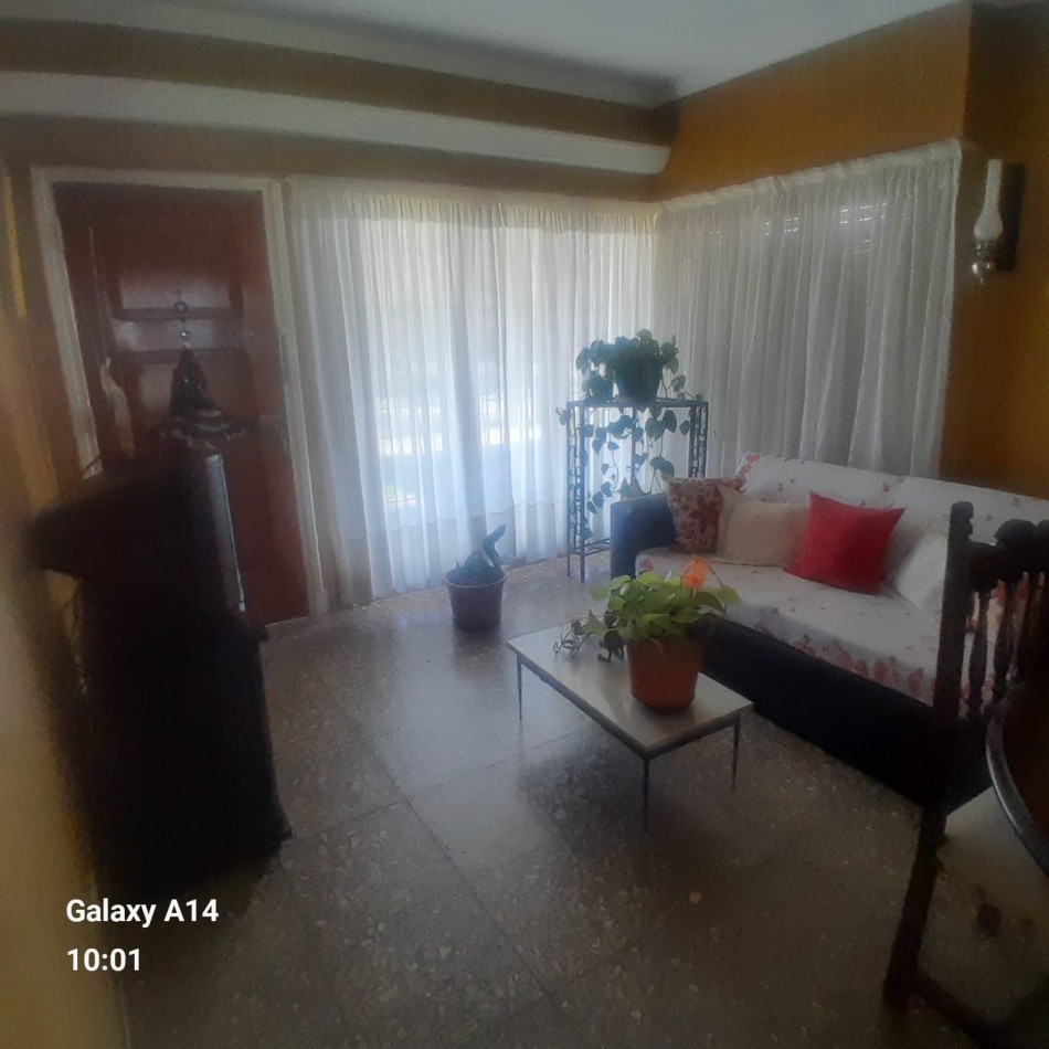 CHALET 3 AMBIENTES MAS DEPTO 2 AMBIENTES