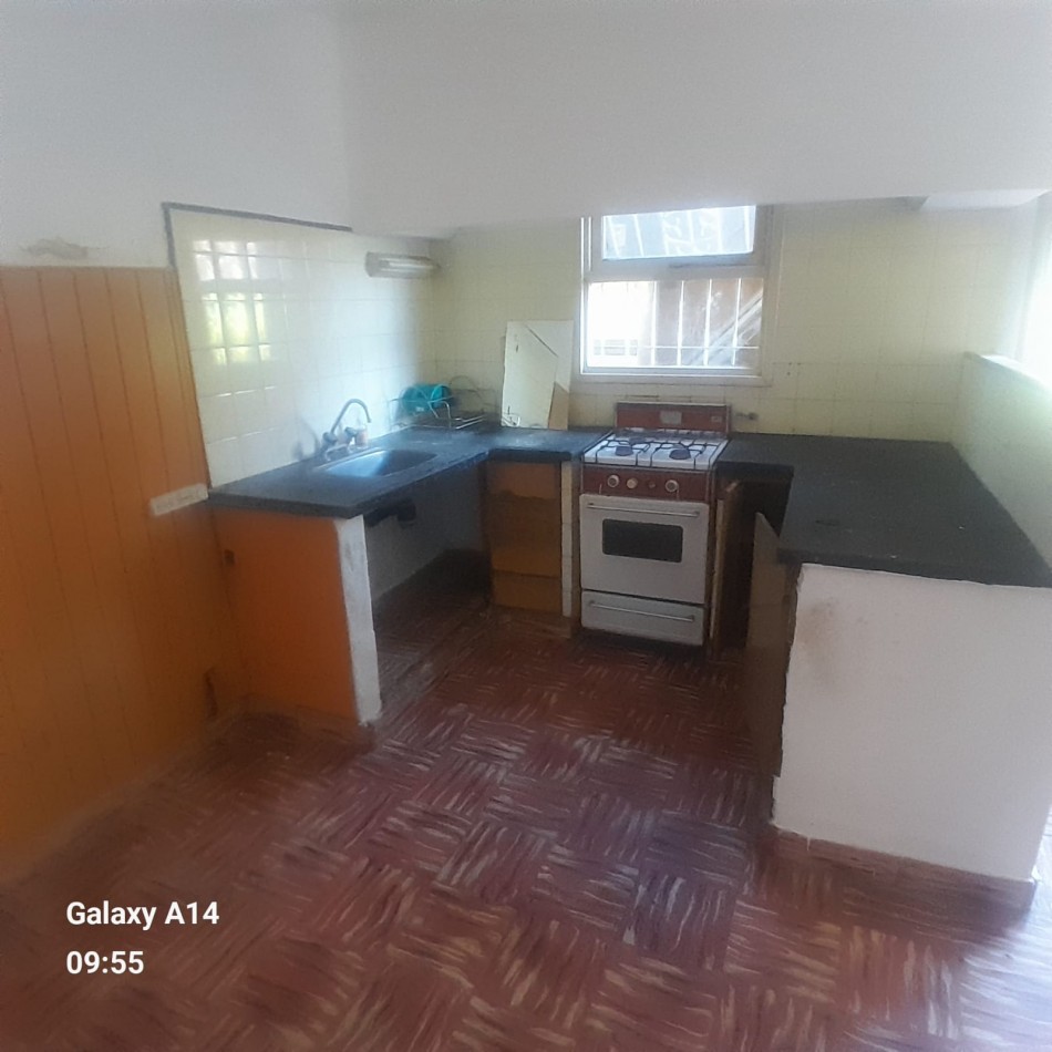 CHALET 3 AMBIENTES MAS DEPTO 2 AMBIENTES