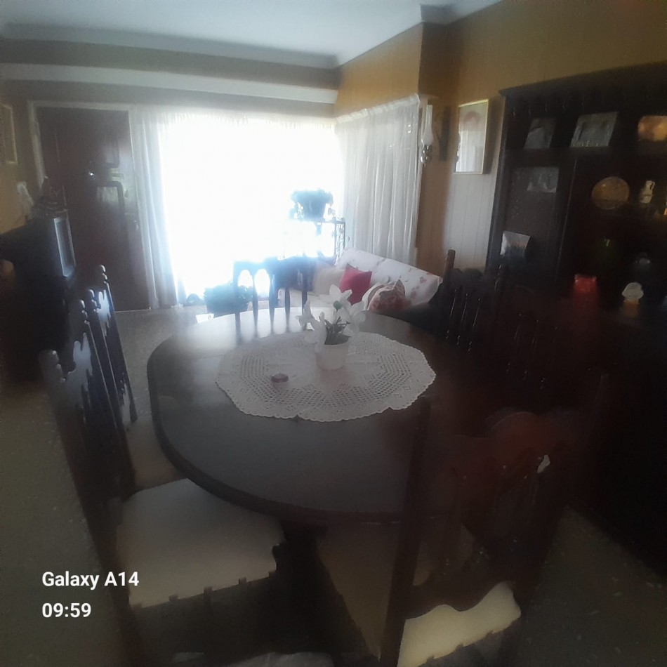 CHALET 3 AMBIENTES MAS DEPTO 2 AMBIENTES