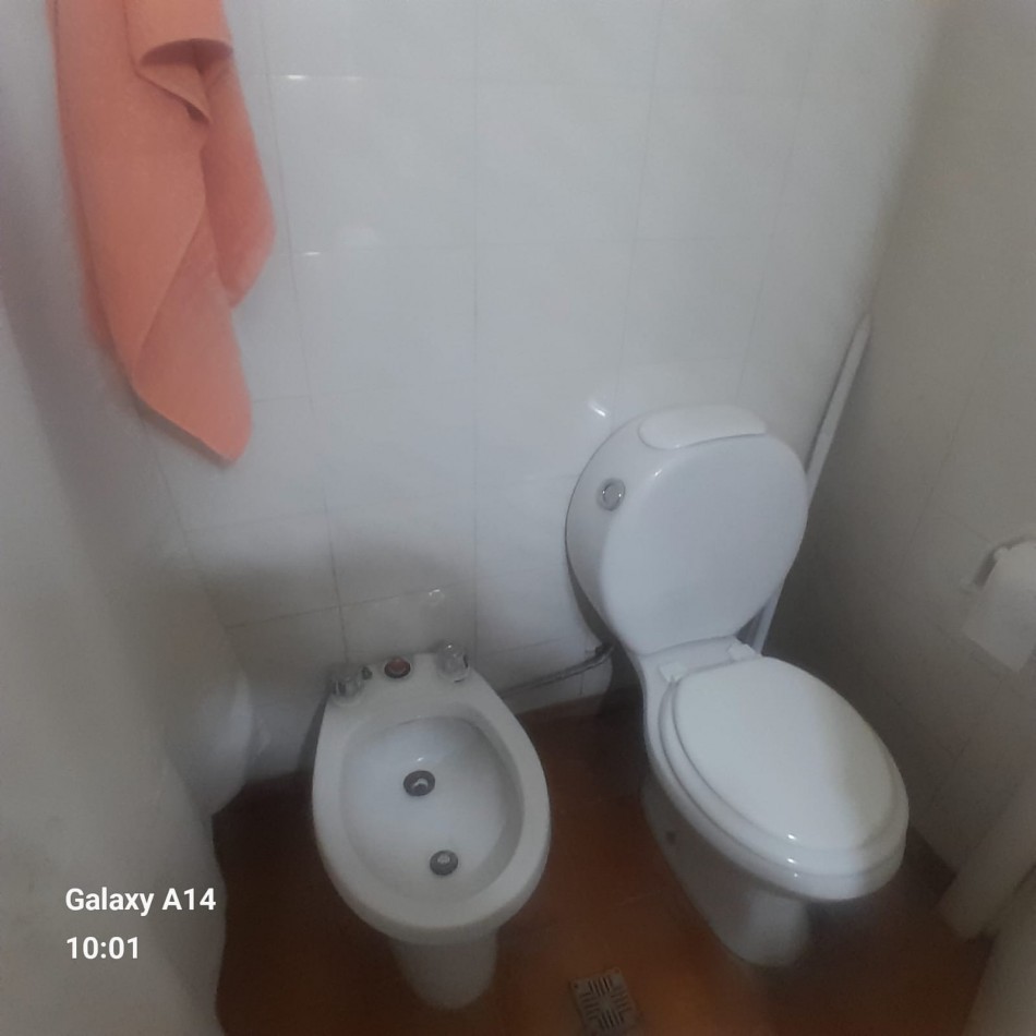 CHALET 3 AMBIENTES MAS DEPTO 2 AMBIENTES