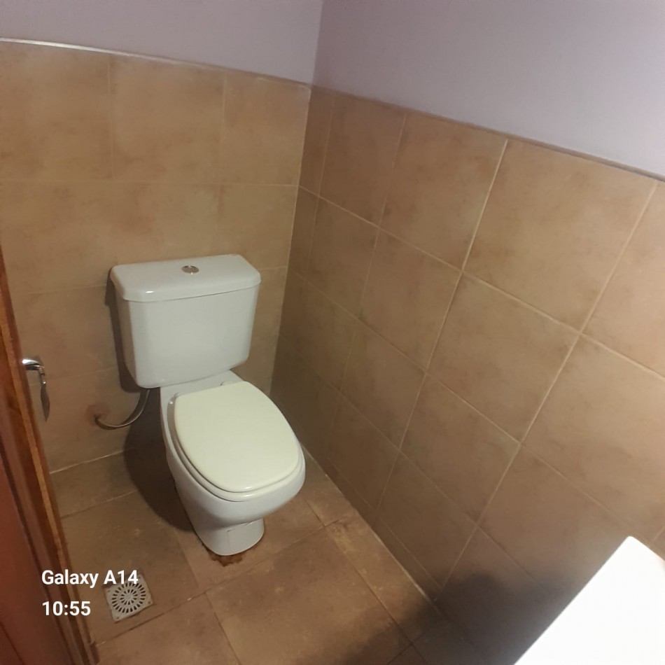 CASA EN 2 PLANTAS EN BARRIO LOPEZ DE GOMARA