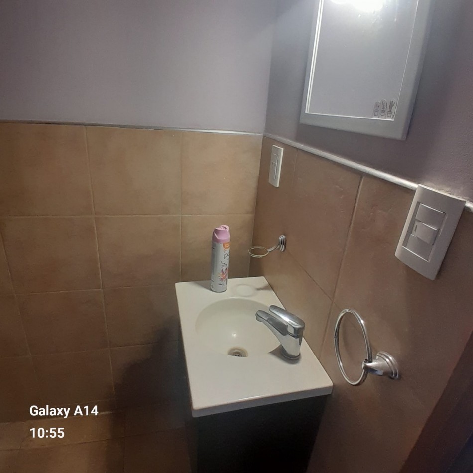 CASA EN 2 PLANTAS EN BARRIO LOPEZ DE GOMARA