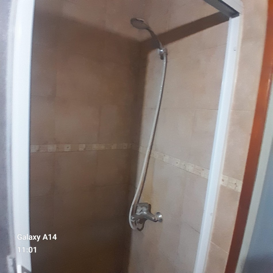 CASA EN 2 PLANTAS EN BARRIO LOPEZ DE GOMARA