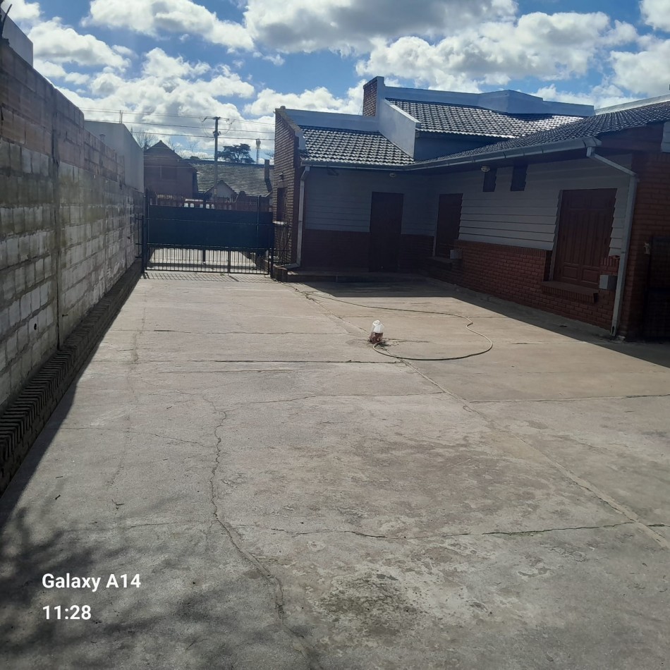 CHALET DE 3 AMBIENTES EN BARRIO LA FLORIDA