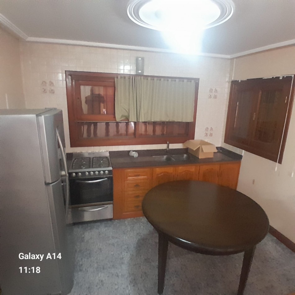 CHALET DE 3 AMBIENTES EN BARRIO LA FLORIDA