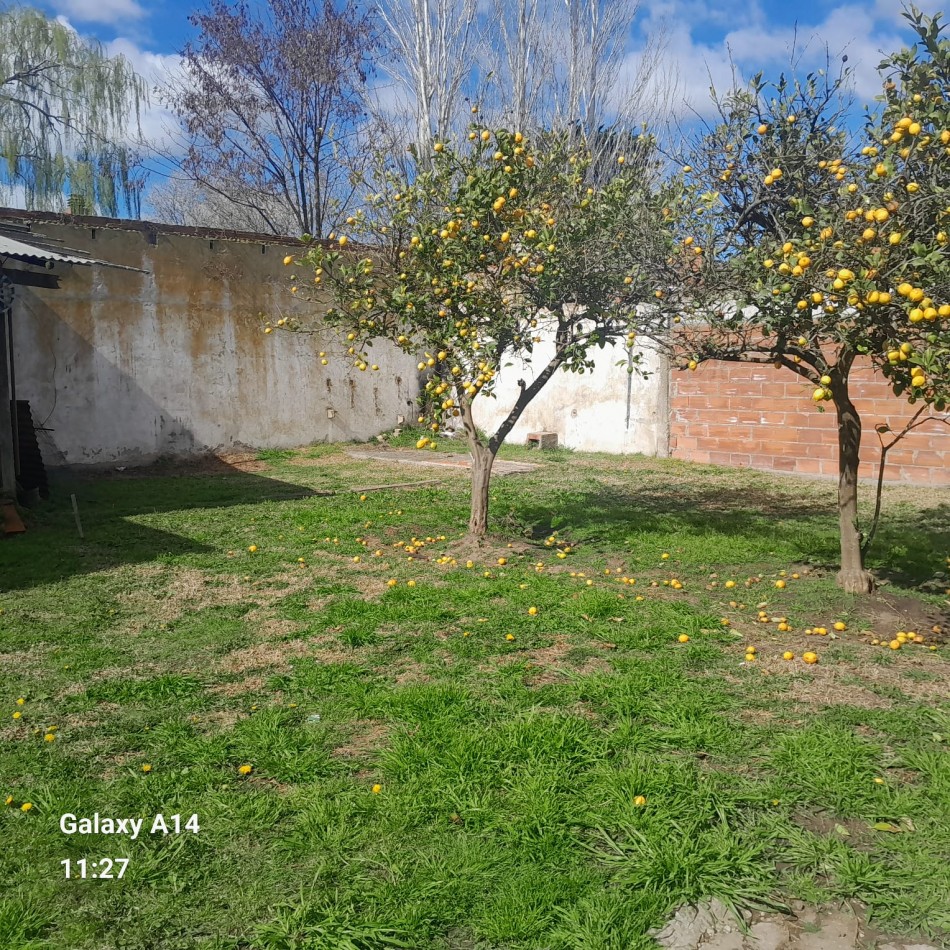 CHALET DE 3 AMBIENTES EN BARRIO LA FLORIDA