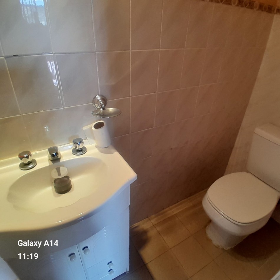 CHALET DE 3 AMBIENTES EN BARRIO LA FLORIDA