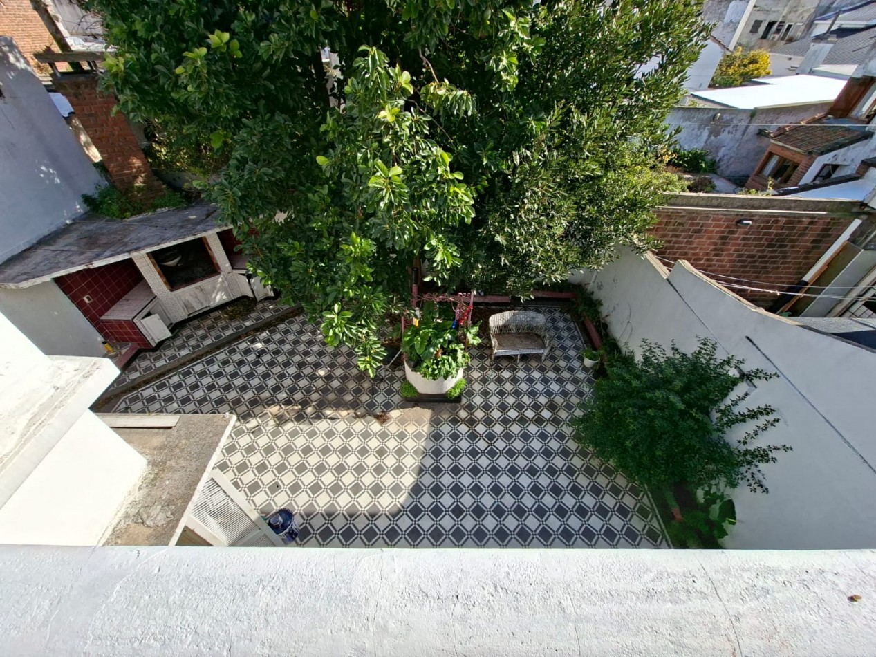 CHALET DE 5 AMBIENTES APTO USO PROFESIONAL