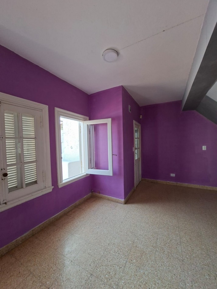 CHALET DE 5 AMBIENTES APTO USO PROFESIONAL