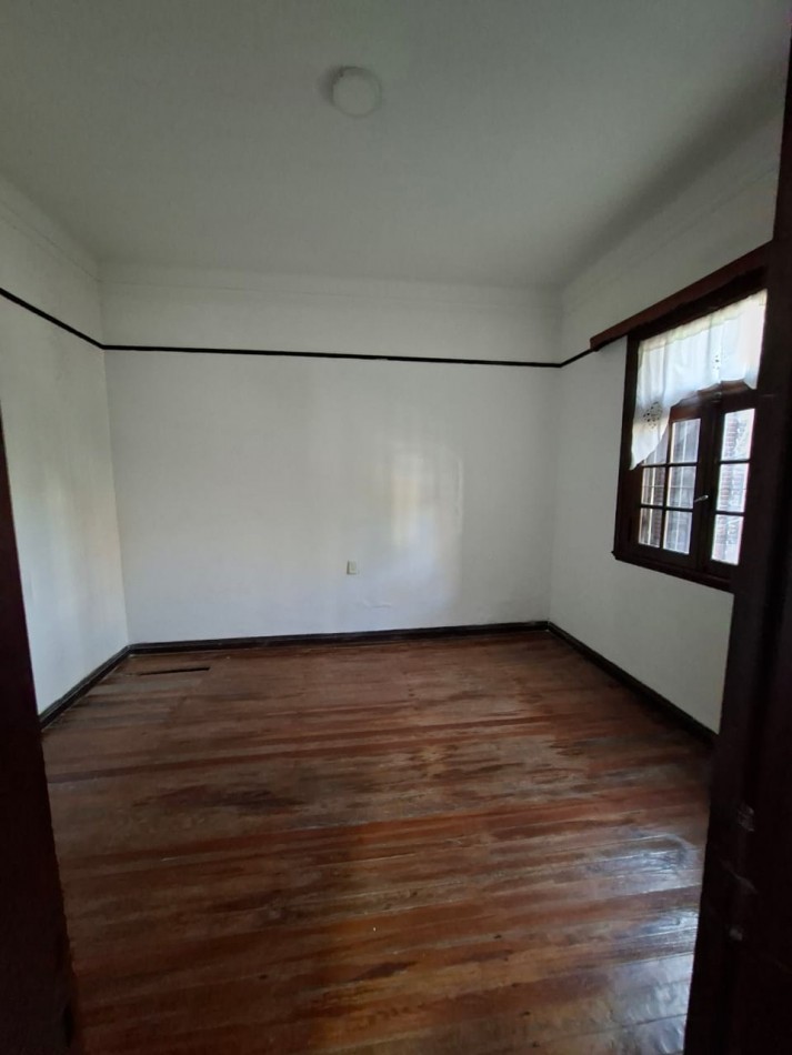 CHALET DE 5 AMBIENTES APTO USO PROFESIONAL