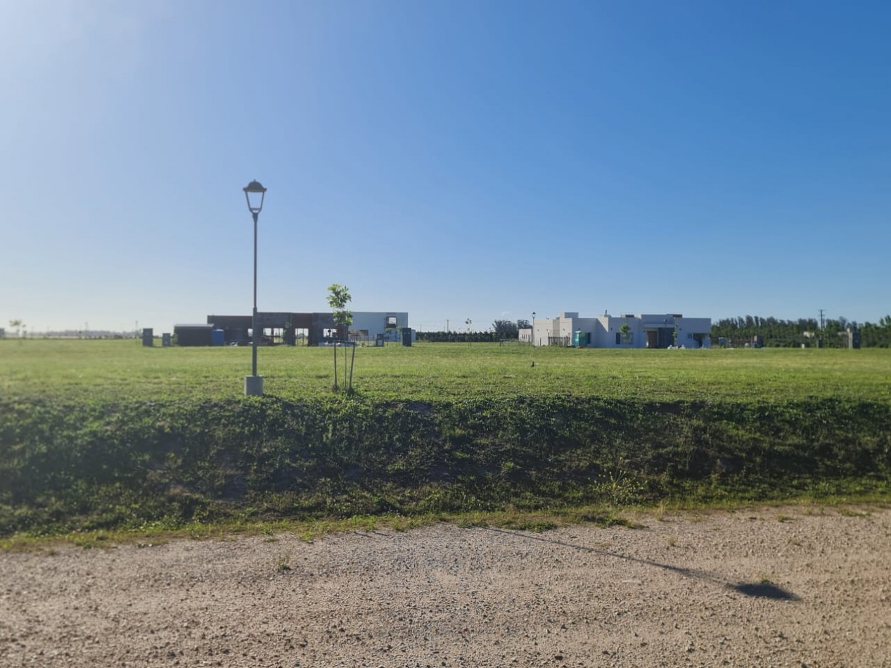 LOTE 760 mts EN BARRIO LA CERCANIA. POSIBILIDAD FINANCIACION