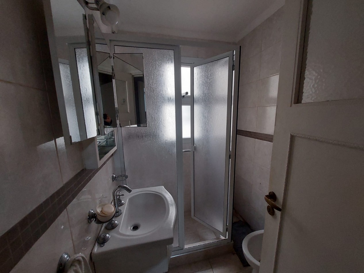 DEPARTAMENTO DE 2 AMBIENTES EN ZONA PLAZA COLON