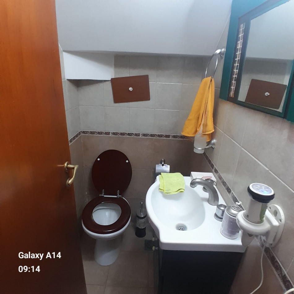 DUPLEX DE TRES AMBIENTES EN BARRIO VILLA PRIMERA